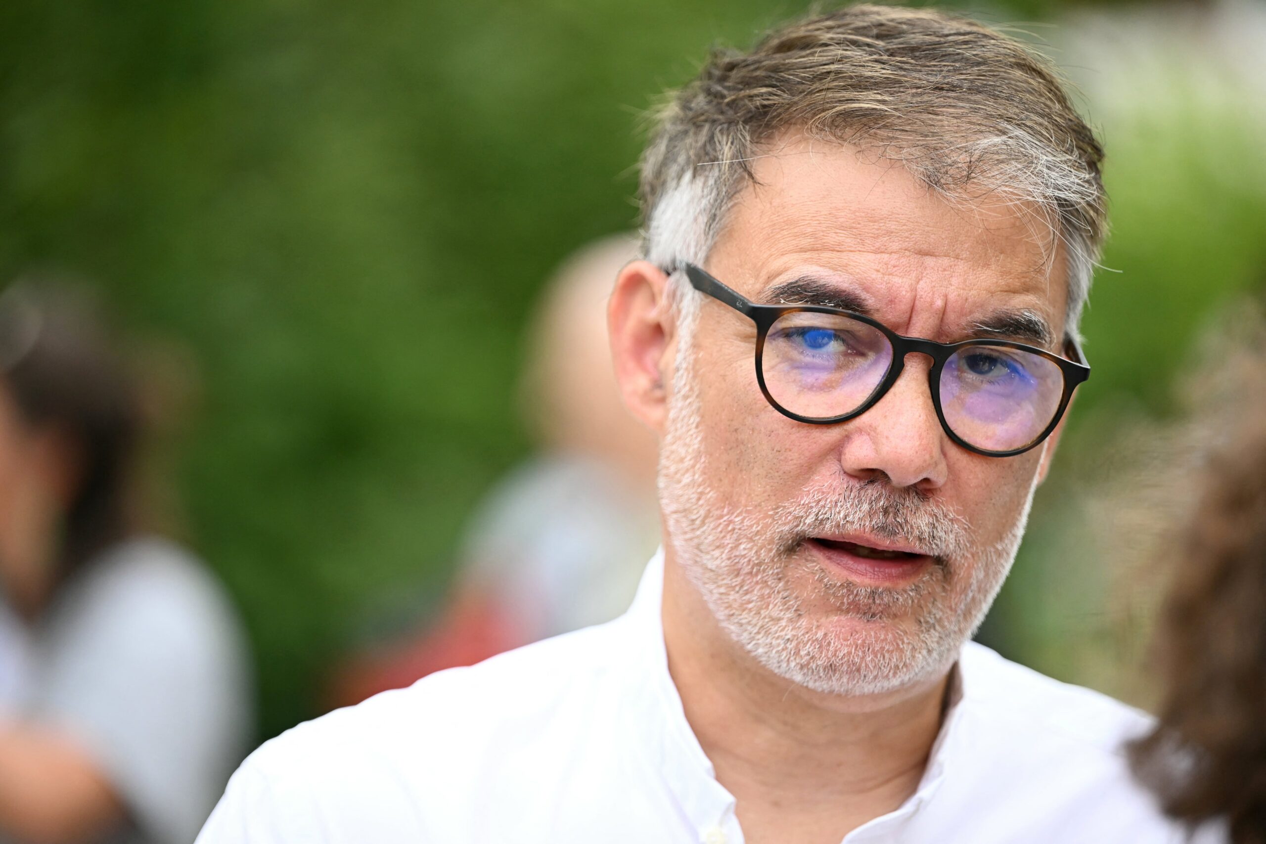 Contre-budget du PS : Dettes, Polémiques et Défiances autour d&rsquo;une Proposition Alternative