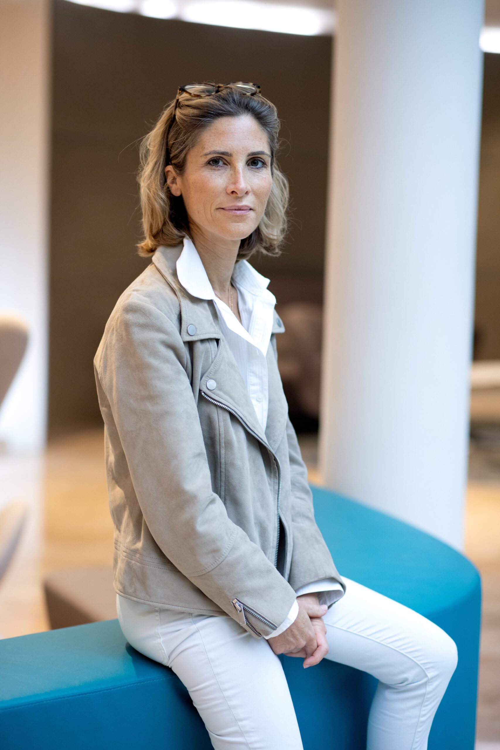 Nestlé écarte son dirigeant pour une histoire de cœur : quand la vie privée s&rsquo;invite dans la gouvernance des entreprises