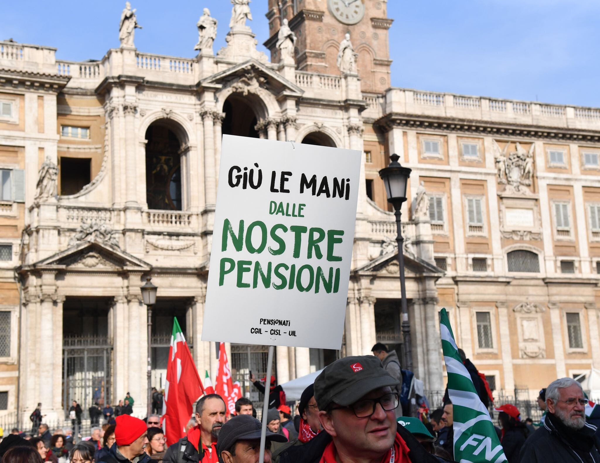 Réforme des retraites en Italie : l’âge pivot cristallise les tensions à la veille des élections