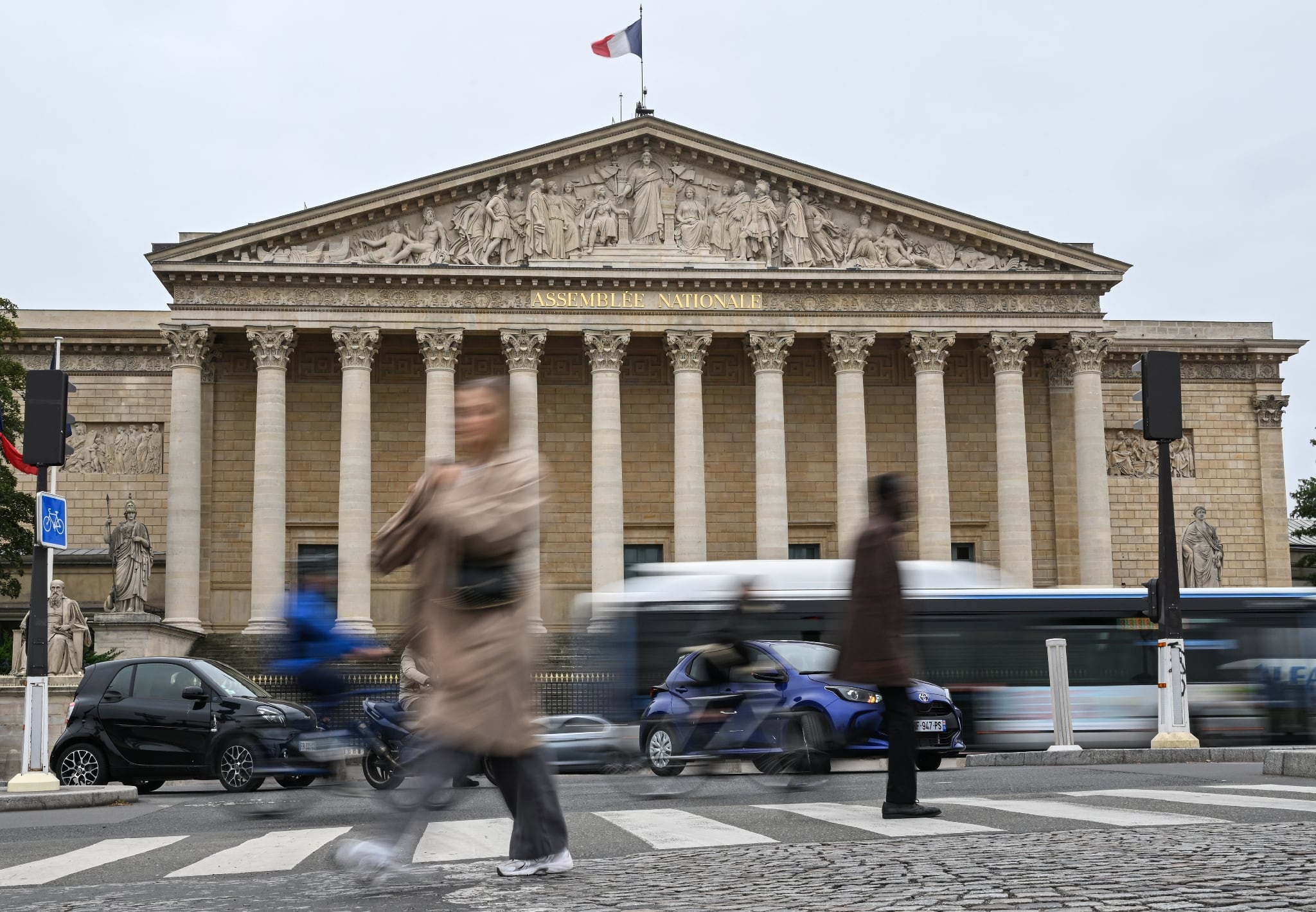 Suspension de la réforme des retraites : incertitudes sur le financement et débats persistants