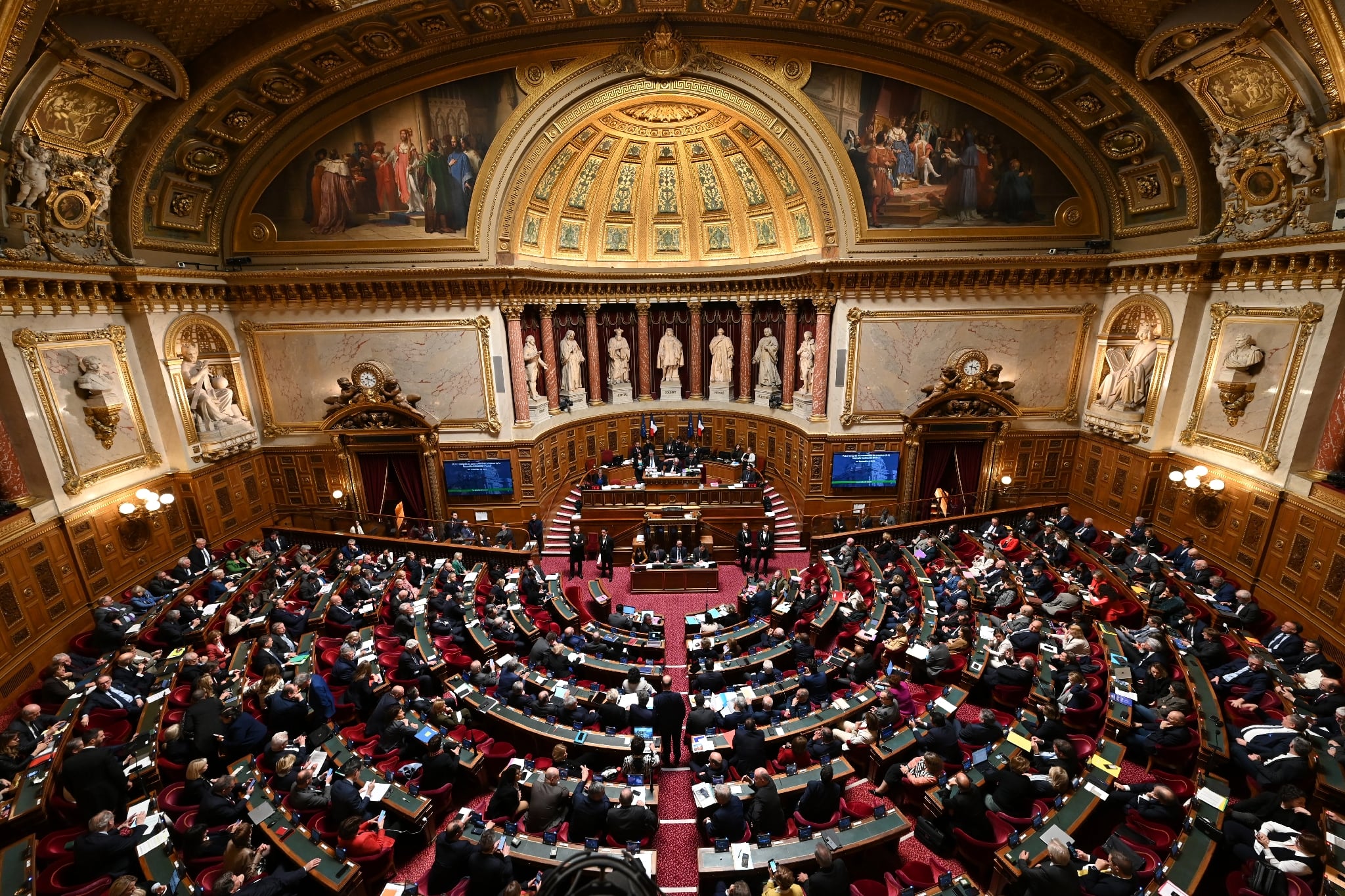 Le Sénat presse pour des coupes inédites dans le budget de la Sécurité sociale afin de limiter le déficit