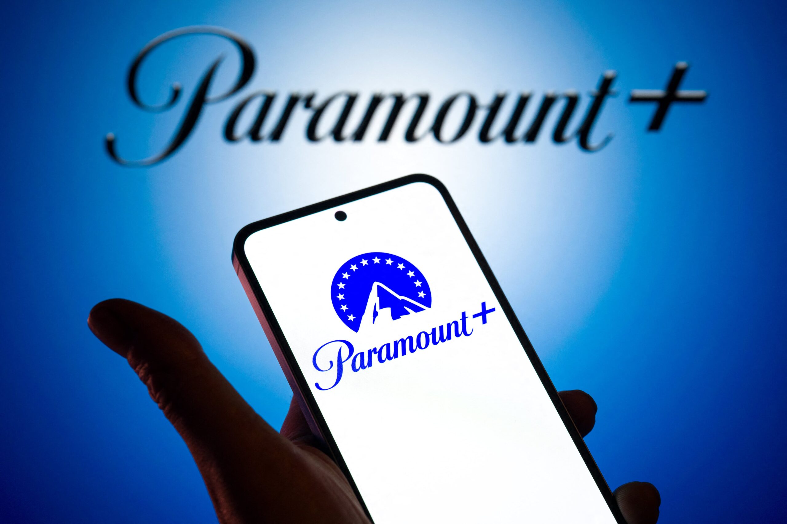 Paramount-Skydance ravive la bataille pour Warner Bros Discovery face à l’offre de Netflix