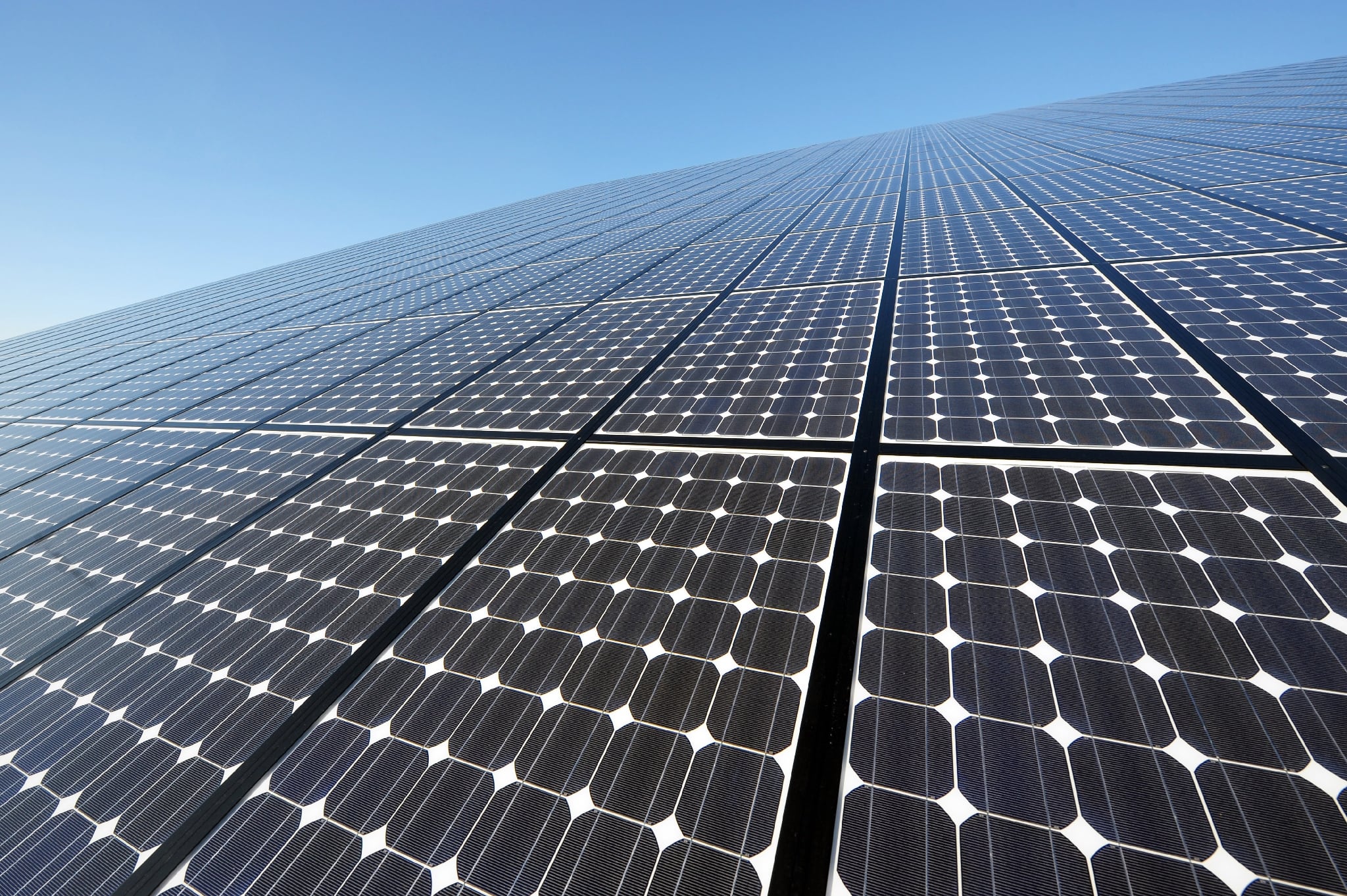 Photovoltaïque en France : le plaidoyer pour un moratoire de Laetitia Puyfaucher